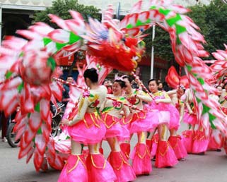 中国各地民俗文化活动闹新春