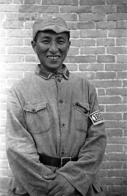 历史上的真实八路军战士形象：全副武装