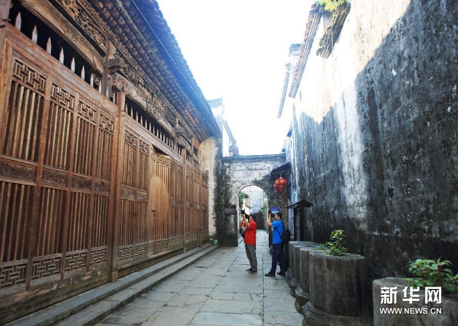 #（社会）（1）“留住乡愁——中国传统村落立档调查”项目在婺源展开