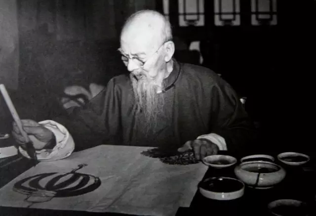 被坑惨了！数数那些年齐白石先生走过的套路