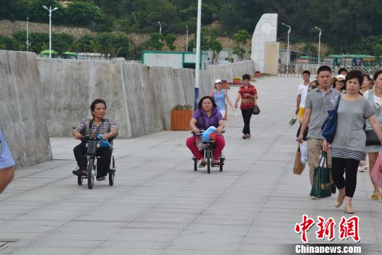 台湾身障人士赴湄洲祖庙进香圆梦