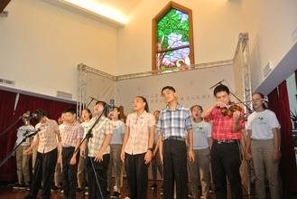 深圳乐团合唱团赴台与盲校学生合唱