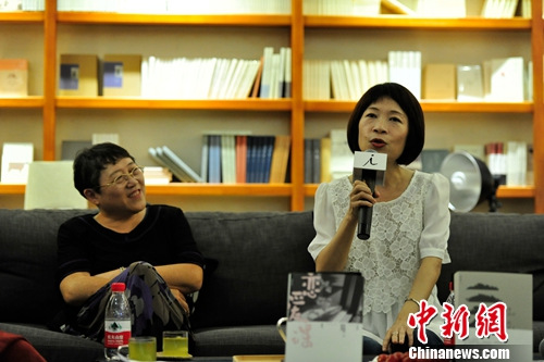 台湾小说家陈雪:用文字承受生命的动荡和伤痛（图）