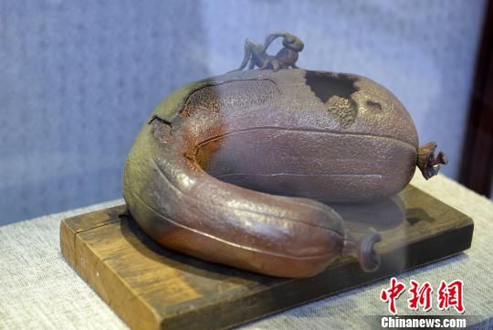 “匠心独韵——闽台工艺美术交流展”展品。　吕明 摄