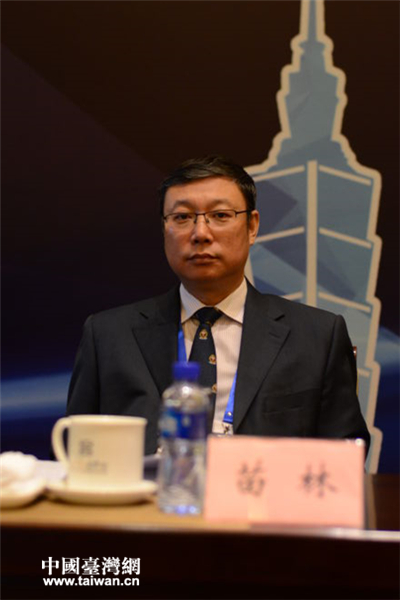 北京市法学会党组书记苗林