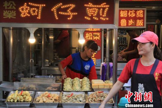 “正港”蚵仔煎 徐德金 摄