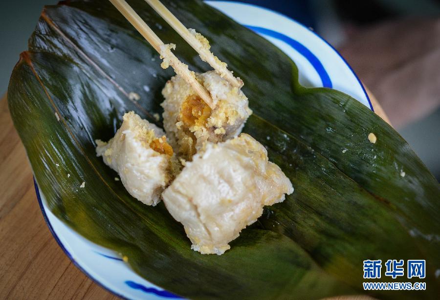 道滘老字号昌盛裹蒸粽刚刚出炉的粽子鲜香美味