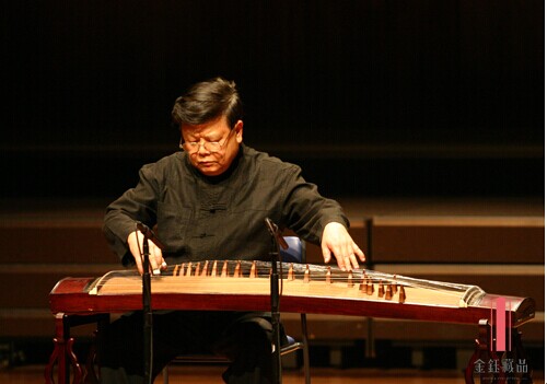中国南派古筝大师饶宁新将奏乐“茶与乐的对话”