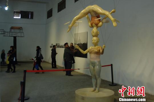 “另一个纬度”展现福建泉州当代艺术