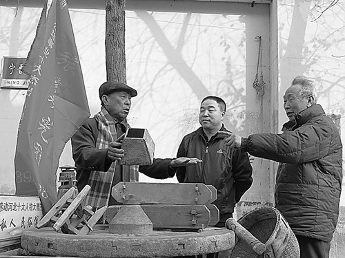 河北农民自建民俗博物馆展示北方传统藏品（图）