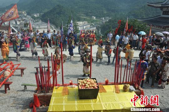 “大禹故里”举行民间祭祀传承大禹精神