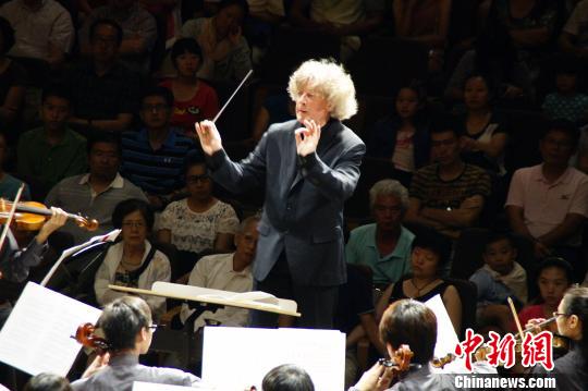 亚洲青年管弦乐团天津奏响“交响青年梦”（图）