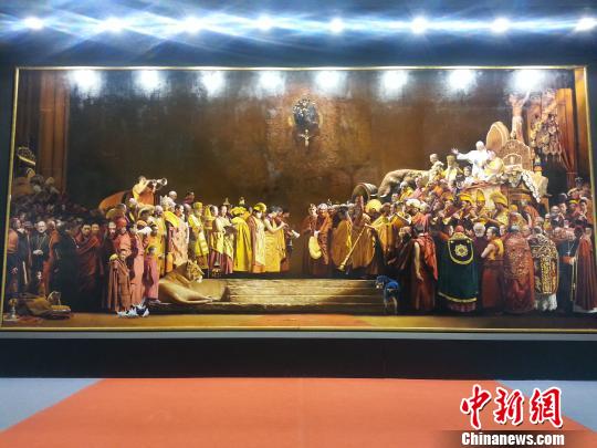 估价达百亿艺术品亮相南京展世界最大与最小国画