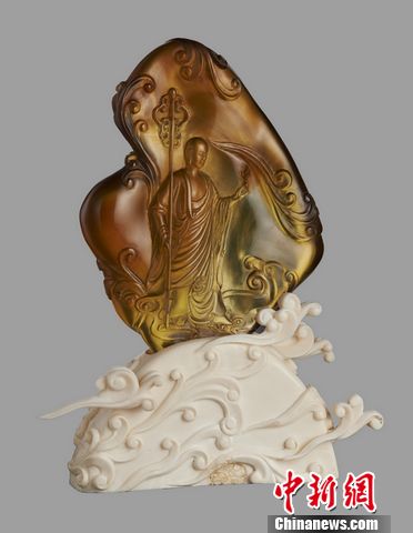 第四届“陆子冈杯”获奖作品亮相北京