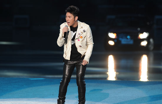 张江现场演唱