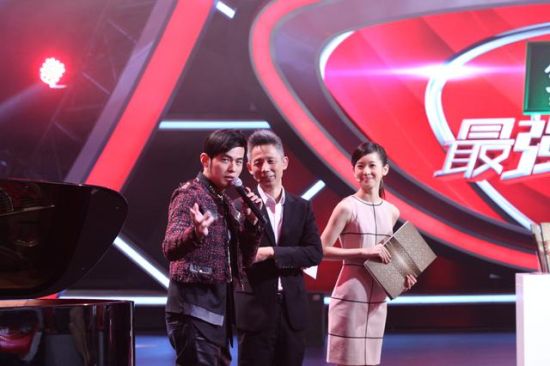 章泽天与偶像周杰伦同台