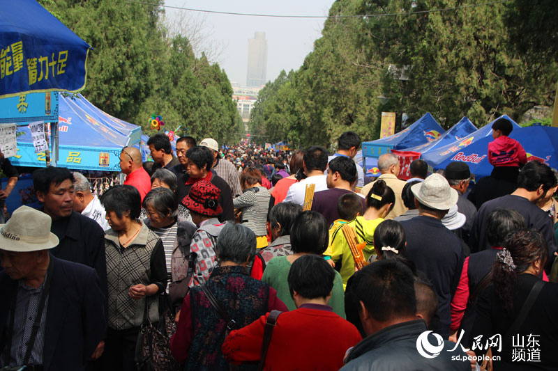 济南千佛山庙会