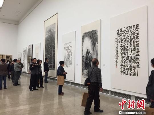 “人文绍兴”作品展杭州开展用书画开启文化之旅