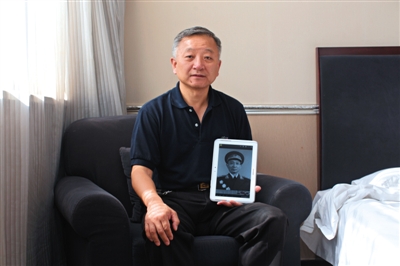 2015年5月19日，八路军129师第二旅旅长孙继先之子孙东宁接受新京报采访时，谈到了父亲对整个家庭的意义和影响。新京报记者 周岗峰