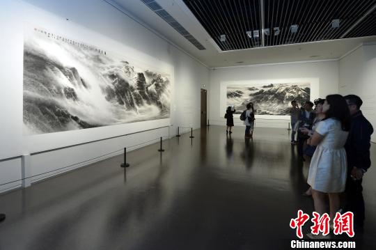 许钦松山水画展“吞吐大荒”亮相上海中华艺术宫