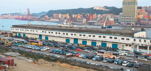 台湾基隆港历史性仓库将被拆见证日本人战败返国