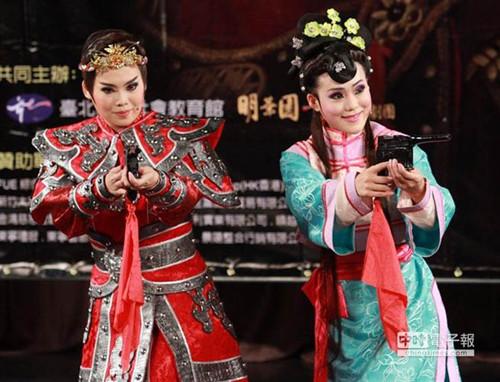台湾剧团演员表演时疑遭枪击 自称与人无仇怨