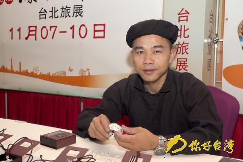 大陆民间巧手惊艳两岸台北旅展图